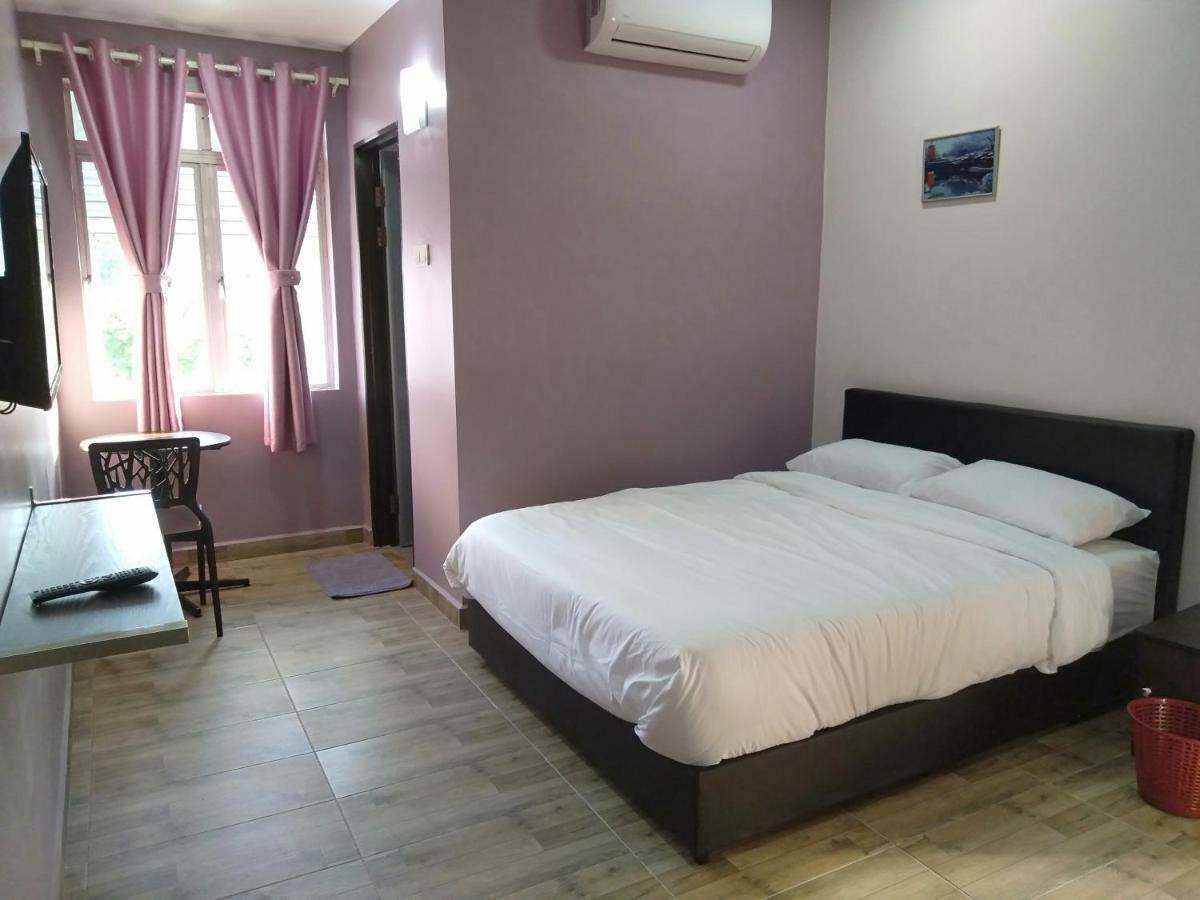 Purple Dream Home Teluk Panglima Garang Dış mekan fotoğraf